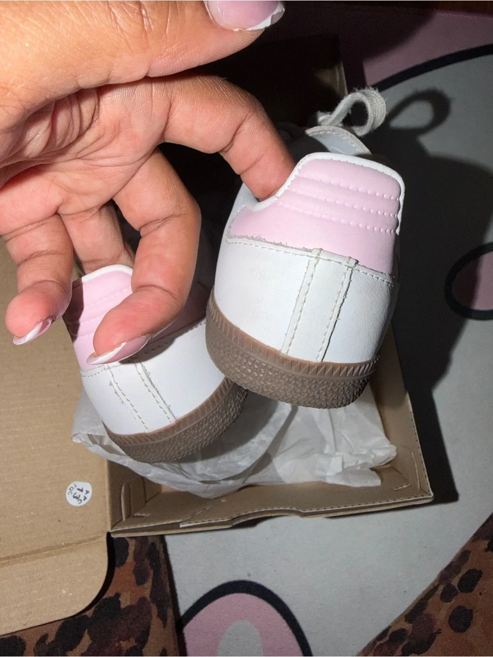 adidas Kids White & Pink Low-Top Sneakers